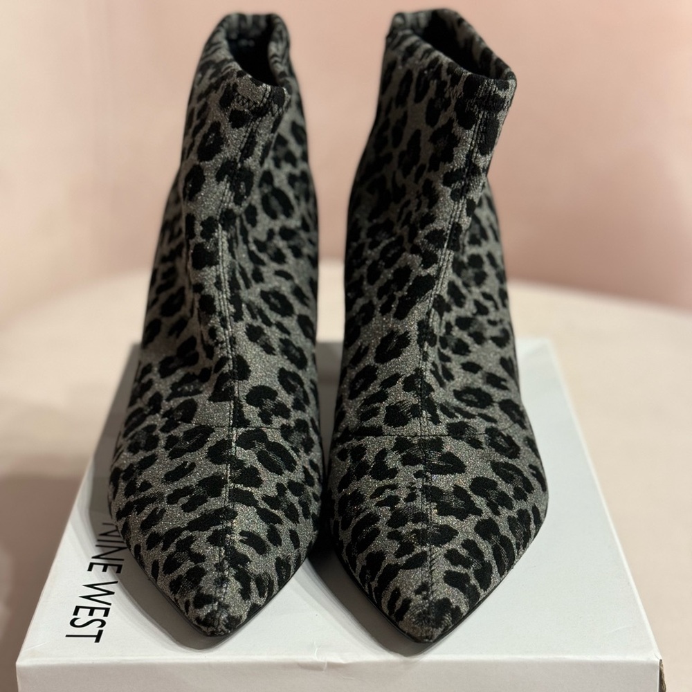 Nine West Leopard Print Booties with Kitten Heel- Black/Grey Women’s Size 9.5
